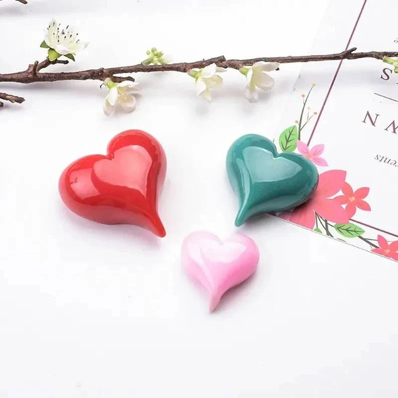 Silicone Mould - 1 x Medium Heart Keyring Pocket Hug Mould 5.9cm x 5.5cm x 2.8cm - Image 2