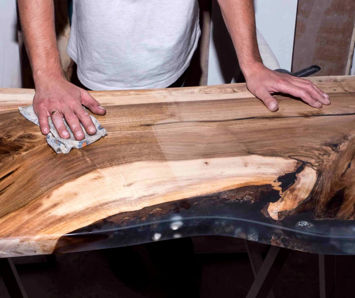 Solid Cast 606 | Clear Wood Epoxy 3:1 - 4kg Kit - Image 3
